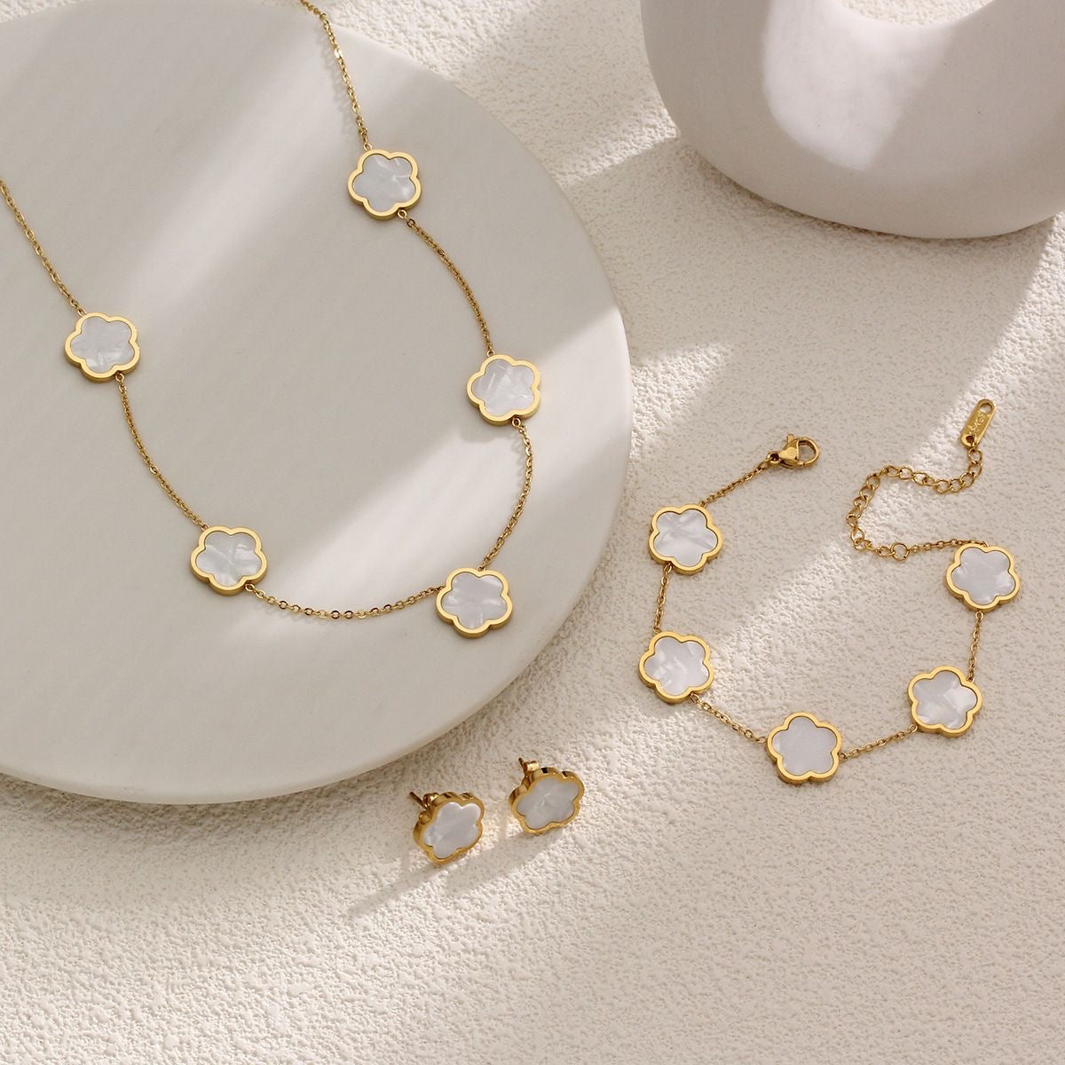 Clover Necklace set